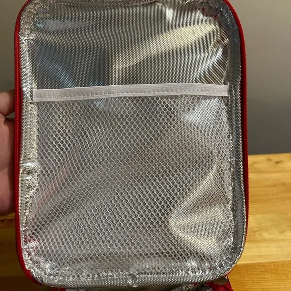 Hello Kitty Red and White lunch tote NWOT - Picture 8 of 10